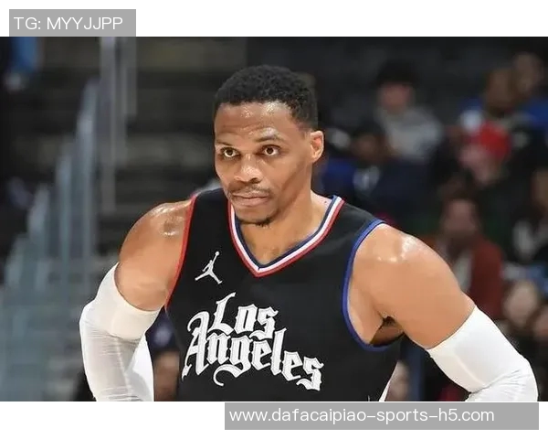 安东尼坚信威少仍具价值不会从队史伟大球员沦为可有可无角色